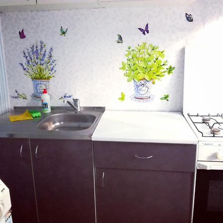 Standard Apartment On Umanskaya Киев Екстериор снимка