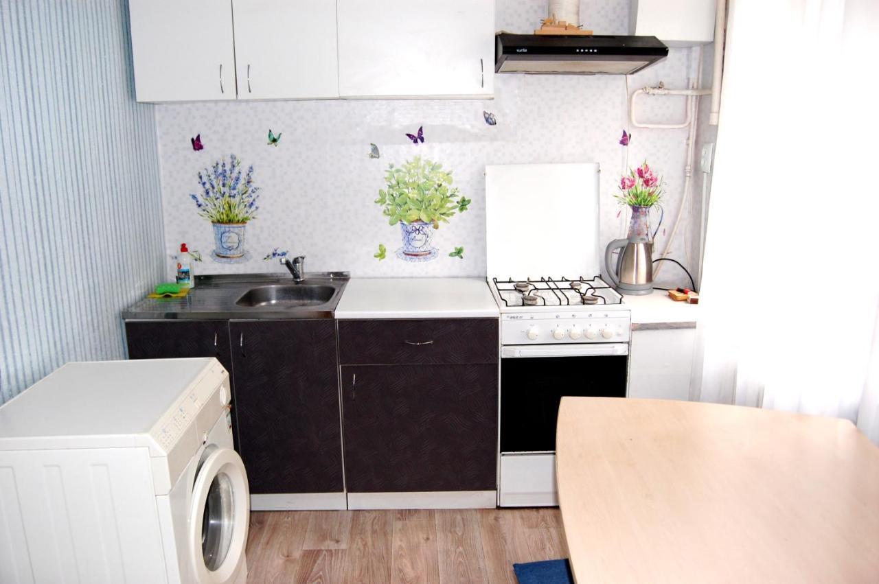 Standard Apartment On Umanskaya Киев Екстериор снимка