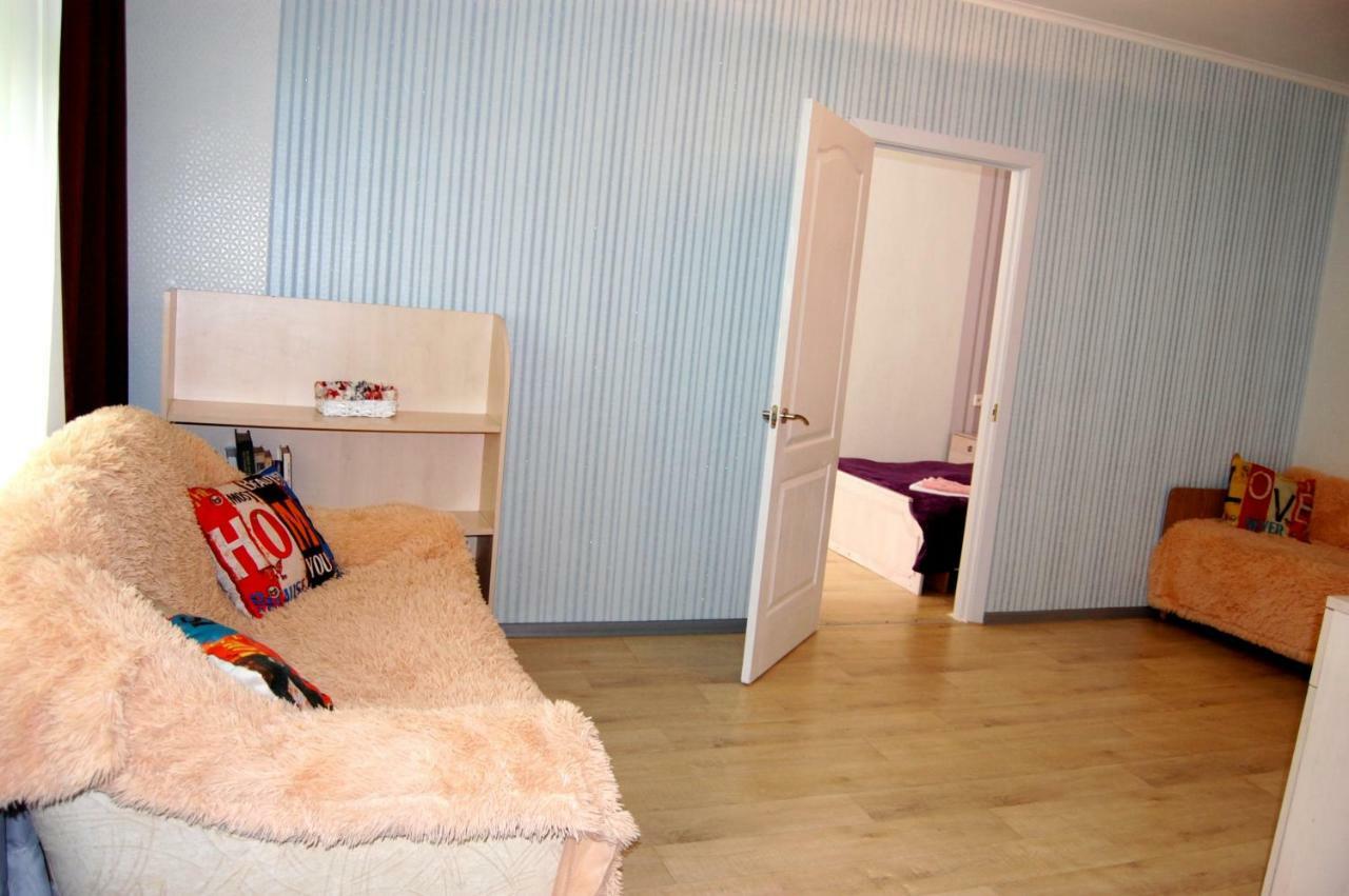 Standard Apartment On Umanskaya Киев Екстериор снимка