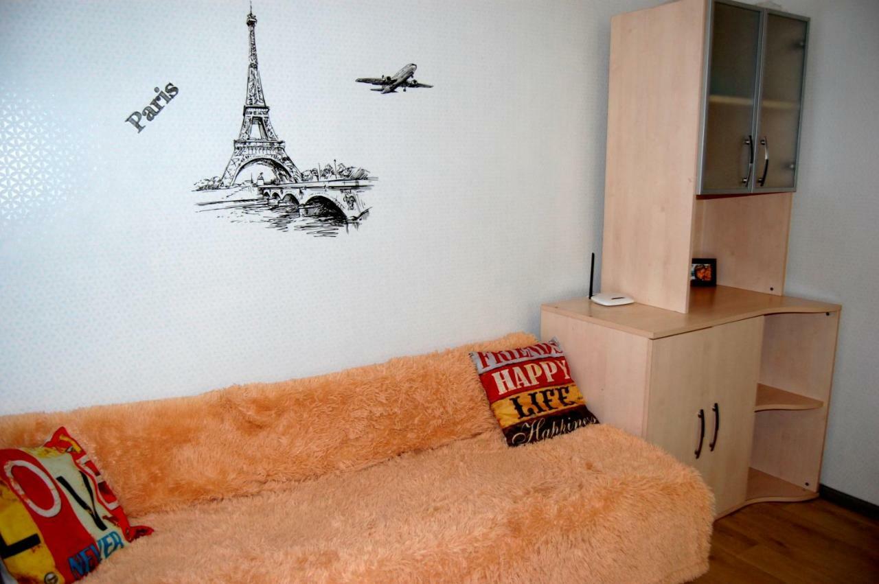 Standard Apartment On Umanskaya Киев Екстериор снимка